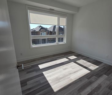 For Lease - 3250 Carding Mill Trail Unit# 211, Oakville, Ontario - Photo 2