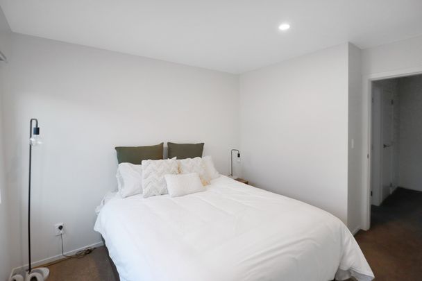 TWO BEDROOM TOWNHOUSE IN SOUGHT AFTER COMPLEX - Photo 1