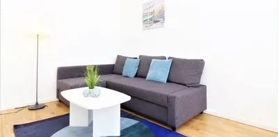 Rueppgasse 25, 1BD, Elevator - Photo 2