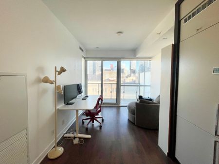 For Lease - 15 Grenville Street Unit# 1402, Toronto, Ontario - Photo 2