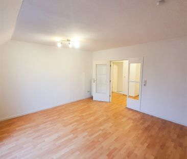 Praktische Wohnung mit Loggia, Einbauküche und Garage in Nienburg z... - Photo 2