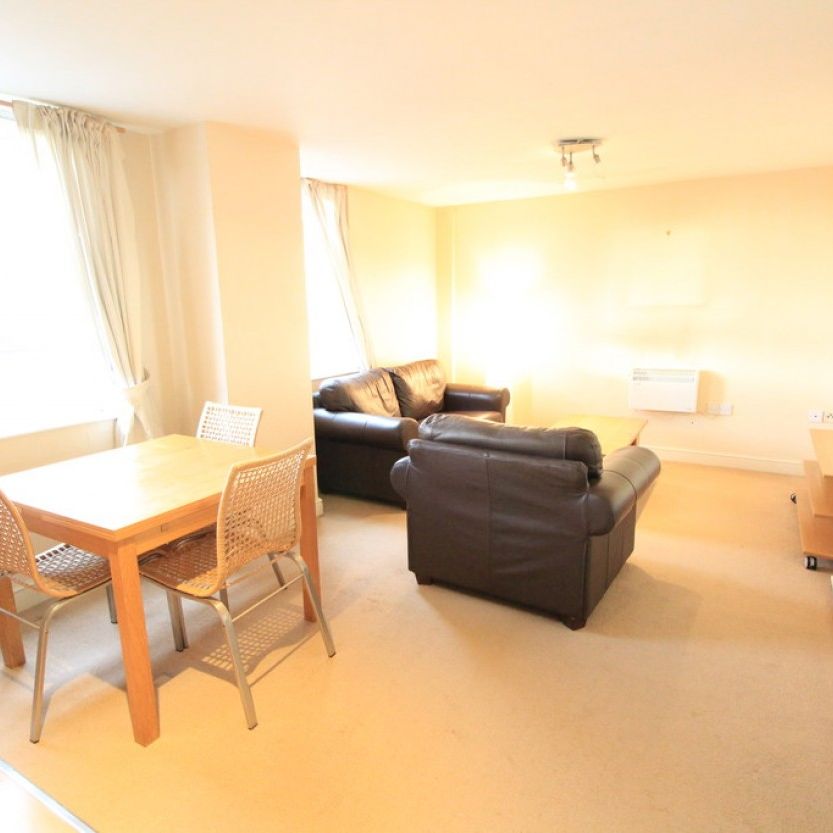 1 bed Apartment for Rent - Photo 1