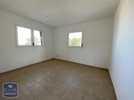 Location Appartement 1 pièce 22m² LE TAMPON 97430 - Photo 4