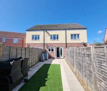 Colby Drive Bradwell, Great Yarmouth - Photo 2