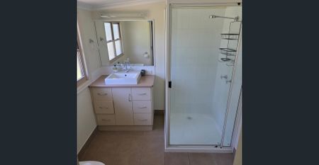 Fully Furnished 4 Bedroom Home in Gooburrum - Photo 3