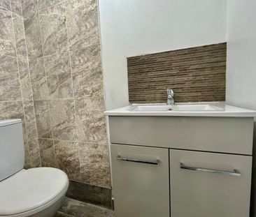 Dewsbury Road - Photo 1