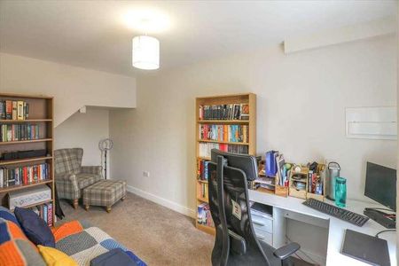 Merlin Road, Corby, NN17 - Photo 3