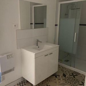Location Appartement 2 pièces 63m² PERIGUEUX 24000 - Photo 2