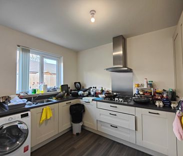 4 bedroom house to rent - Photo 3