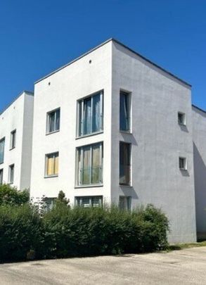 Charmante 2-Zimmer-Wohnung in Wels: Geräumig, zentral und fixem Parkplatz - Photo 1
