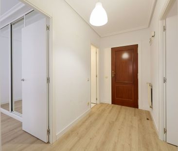 Piso de alquiler en Oviedo - Obispo Manuel Fernandez Castro, 4, Tea... - Photo 4