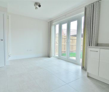 3 bedroom semi-detached house to rent - Photo 4