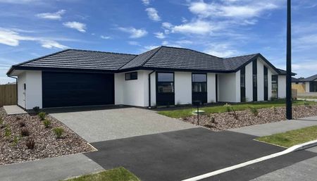 Beautiful 4 Bedroom, 2 Bathroom Family Home in Great Halswell Location!! - Photo 3