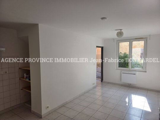 Location Maison 3 pièces 54m² ST PAUL TROIS CHATEAUX 26130 - Photo 1