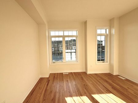 For Lease - 2857 WHITES Road, Pickering, Ontario - Photo 2