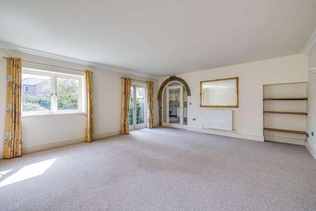 Chapel Fields, Pont Y Capel Lane, LL12 - Photo 3