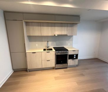 For Lease - 448 BURNHAMTHORPE Road Unit# 2009, Mississauga, Ontario - Photo 6