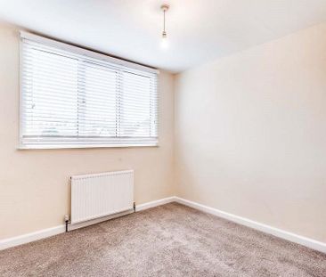 3 bedroom bungalow to rent - Photo 1