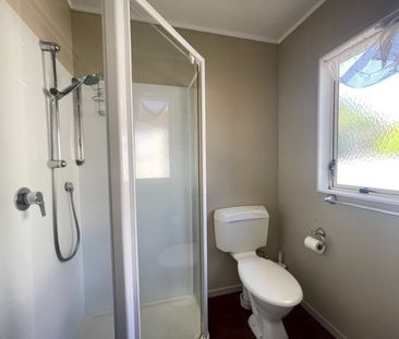 Tidy Family house at Kelston - Photo 1