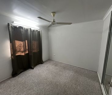 2 Bedroom Lowset Brick Unit - Walking Distance to Hospital - Photo 3