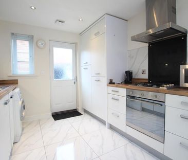 3 bedroom detached house to rent - Photo 6