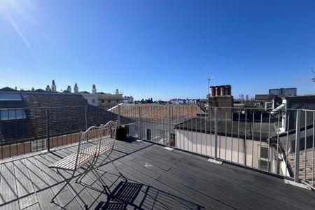 St. Georges Terrace - Photo 2