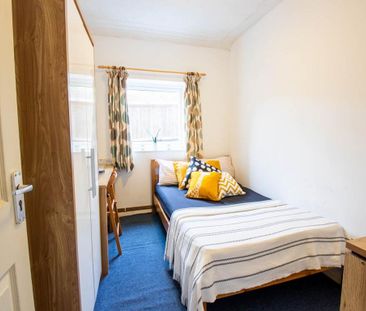 6 bedroom house to rent - Photo 4