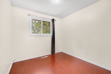 For Lease - 142 Mill Street, Brampton, Ontario - Photo 3