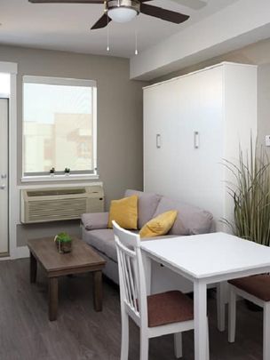 Furnished top Floor bach suite at Cambridge - Photo 1