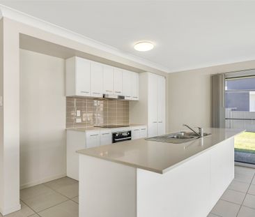 3 Eugenia Close, Kenmore QLD 4069 - House For Rent | Domain - Photo 5
