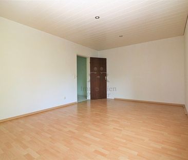 Helle, großzügig geschnittene Wohnung mit Balkon in ruhiger Lage von Dinslaken-Hiesfeld! - Foto 2