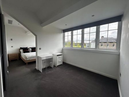 Hensol Castle Park, Pontyclun - Photo 2