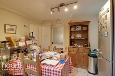 4 bedroom detached house to rent - Photo 4