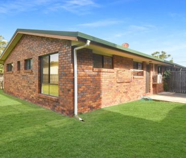 Charming 3 Bedroom unit located in Caboolture! - Photo 1