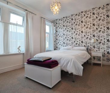 3 bedroom terraced house to rent - Photo 4