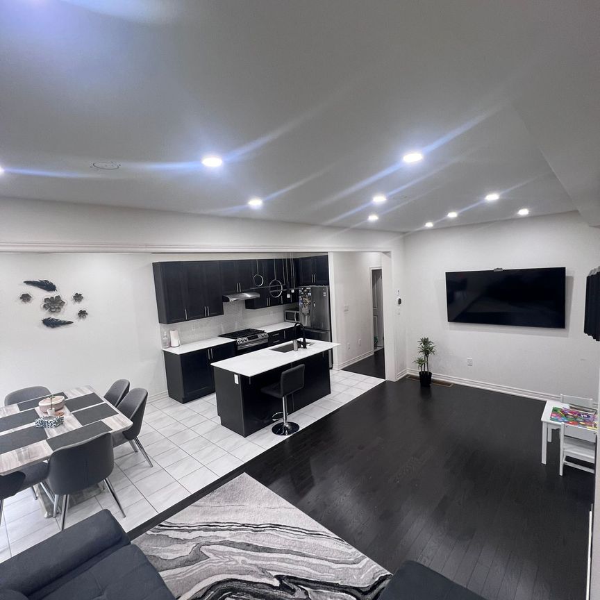 For Lease - 85 Cobriza Crescent, Brampton, Ontario - Photo 1