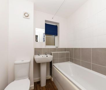 3 bedroom house to rent Whitney Drive, Yaxley, Peterborough, PE7 - Photo 4
