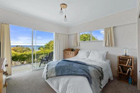 Beachside Family Living with Stunning Sea ... - Photo 5