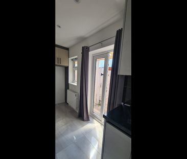 Studio Flat, Hinton Avenue, TW4 - Photo 3