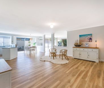 Modern Elegance in the Heart of Lakelands - Photo 5