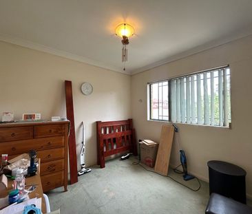 Beautiful Townhouse in a Prime Location - Photo 4