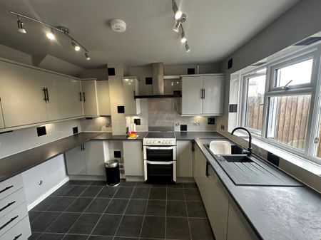 Elm Walk, Brandon, Raf Lakenheath - Photo 4