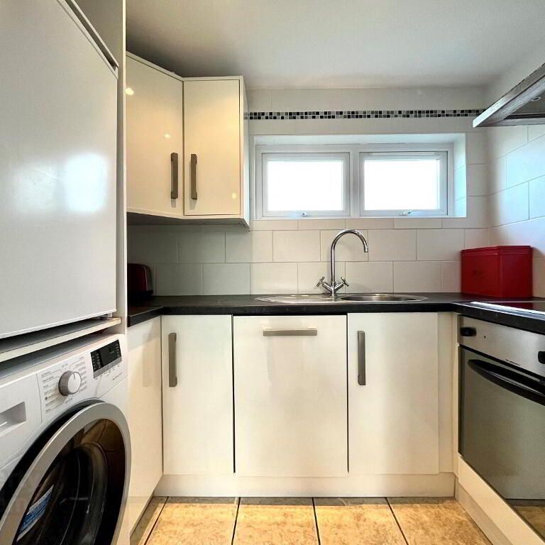 14c Lesley Heights, Glassillan Grove, Greenisland, BT38 8TB - Photo 1