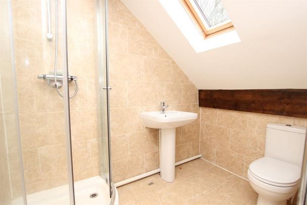 3 bedroom House To Let - Photo 1