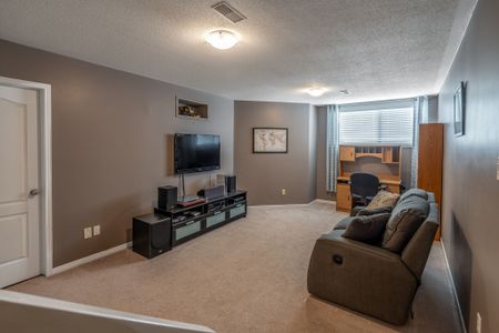 For Lease - 1031 Capreol Street, Orleans - Cumberland and Area, Ontario - Photo 3