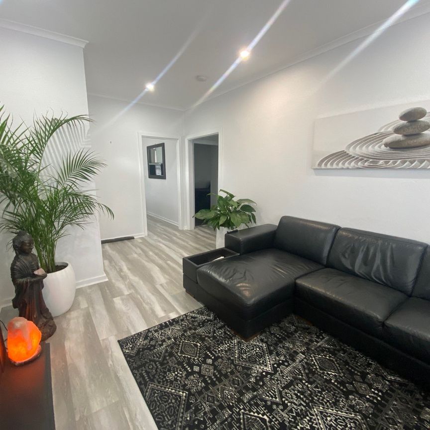 951 Mate Street, North Albury NSW 2640 - House For Rent | Domain - Photo 1