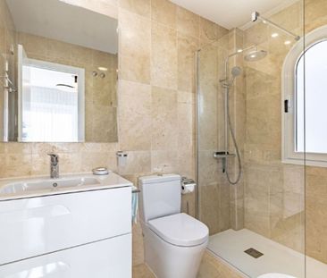 3 room luxury Duplex for rent in Marbella, Spain - Photo 2