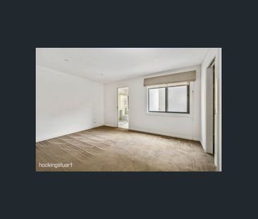 The Epitome of Beachside Living - Photo 2