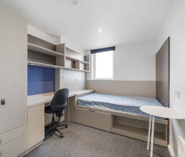 Silver Ensuite - Photo 4