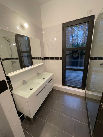 Location Appartement 2 pièces 42m² - Photo 4